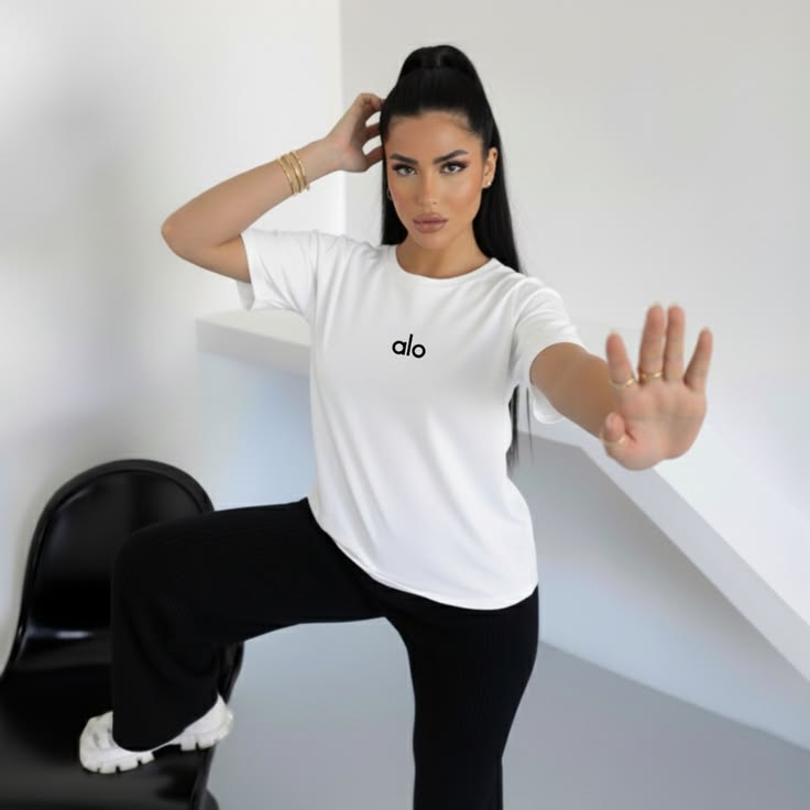 Alo T-Shirt
