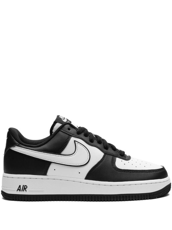 Nike Air Force 1 '07 - Black and White